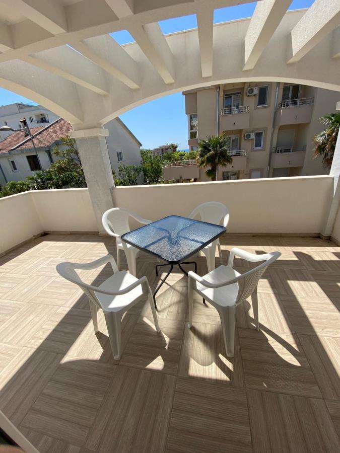 Guesthouse Civovic บาร์ ภายนอก รูปภาพ