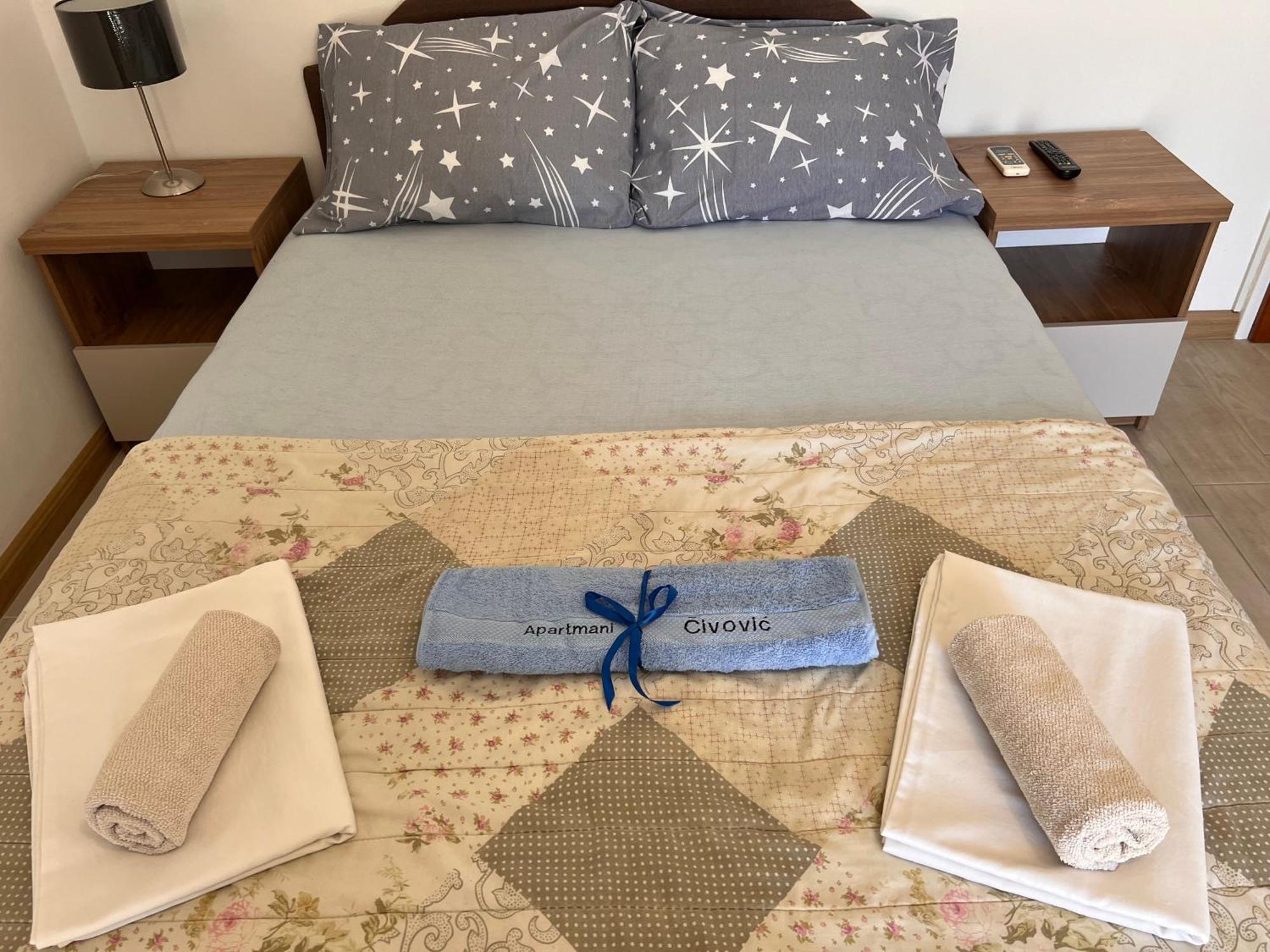 Guesthouse Civovic บาร์ ภายนอก รูปภาพ